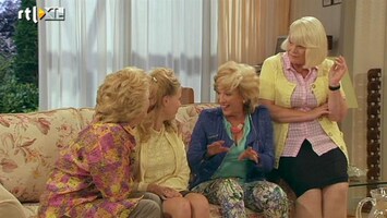 Golden Girls Els nodigt haar ex uit voor dochters bruiloft....