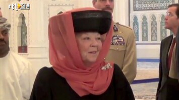 RTL Z Nieuws Beatrix vindt ophef rond hoofddoek 'echt onzin'