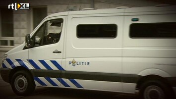 RTL Nieuws Opstelten: Sta criminele infiltranten toe