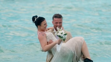 Vreugde en verdriet op beelden Gestrand op Honeymoon Island