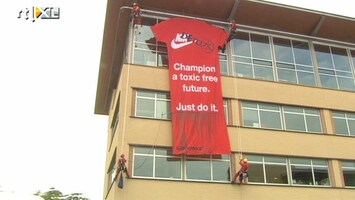 RTL Nieuws Greenpeace voert actie tegen Nike