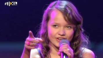 The Voice Kids Aisha - Vlieg Met Me Mee