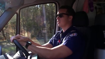 Ambulance Down Under Afl. 6