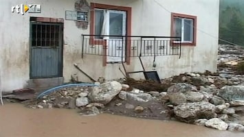 RTL Nieuws Doden en ravage bij overstroming Antalya