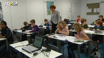 RTL Z Nieuws Meer geld beschikbaar voor het bijscholen van leraren