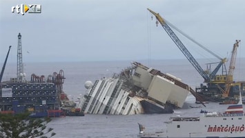 RTL Nieuws Bidden om goede afloop bergingsoperatie Concordia