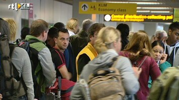 RTL Z Nieuws Lange rijen op drukste dag Schiphol