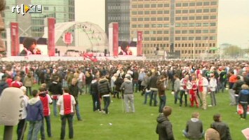 RTL Nieuws Duizenden bij Arena voor huldiging Ajax