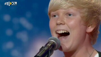 Het Beste Van Got Talent Worldwide De nieuwe Whitney is opgestaan