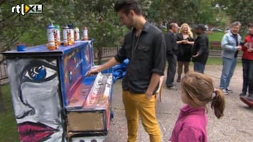 RTL Nieuws Vandalen besmeuren kunstproject met piano's