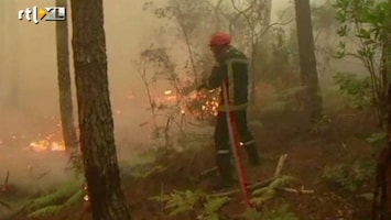 RTL Nieuws Franse brandweer vecht tegen bosbrand