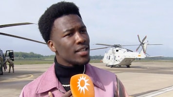 Claude als Ambassadeur voor het eerst in helikopter: 'Veel leu...