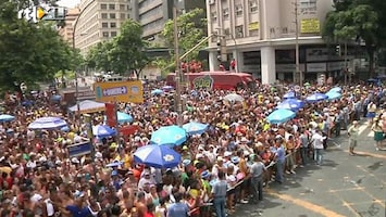 RTL Nieuws Uit de kluiten gewassen buurtfeest in Rio