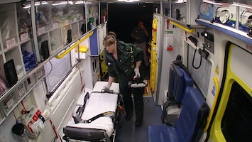 Ambulance UK Afl. 8