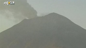 RTL Nieuws Mexicaanse vulkaan spuwt as en stoom