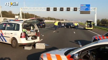 RTL Nieuws Amateurbeeld van arrestatie op A2