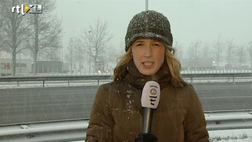 RTL Nieuws Drie keer meer file dan normaal door sneeuwval