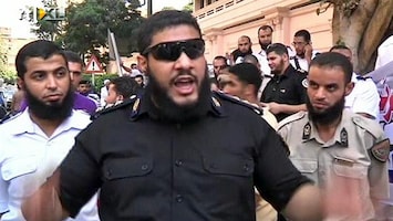 RTL Nieuws Bebaarde agenten Egypte zijn boos