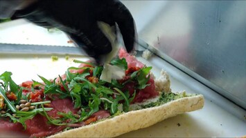 Carpaccio eten als een echte Italiaan: zo doe je dat (en zo niet)