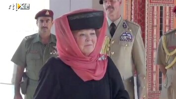 Editie NL Beatrix: hoofddoek geen onderdrukking