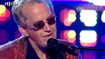 My Name Is ... David als Elton John met Your Song