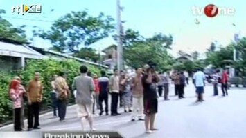 RTL Nieuws Paniek na aardbeving Indonesië