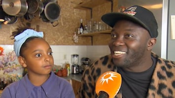 Een Huis Vol-vader en dochtertje zingen samen nummer in 