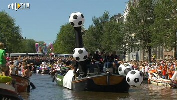 RTL Nieuws KNVB-boot op Gay Pride