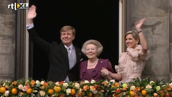 RTL Z Nieuws Beatrix stelt nieuwe koning voor op balkon