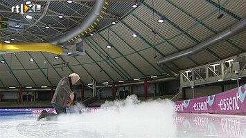 RTL SportcafÃ©: Schaatsen Hoe wordt een scheur in het ijs gerepareerd?