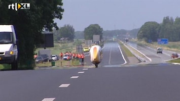 RTL Nieuws Fietsrecord op snelweg