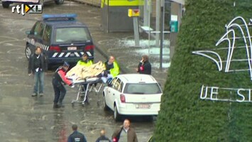 RTL Z Nieuws Man gooit granaten op kerstmarkt Luik: doden en gewonden