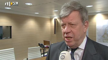 RTL Nieuws Opstelten: geweld tegen hulpverleners aanpakken