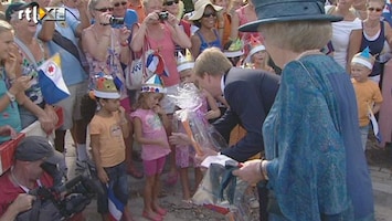 RTL Nieuws Demonstranten bij de Koningin op Bonaire