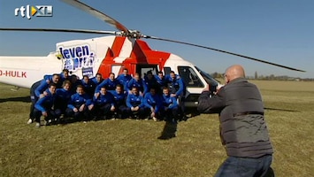 Leven Als Een Prof Met een helikopter de Kuip in