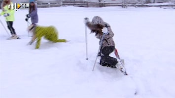 Oh Oh Tirol Lamme Barbie en Tijgertje op ski's