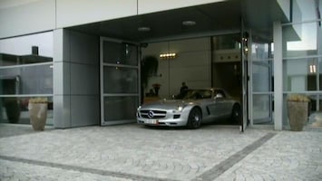 RTL Autowereld Mercedes-Benz museum en de SLS AMG