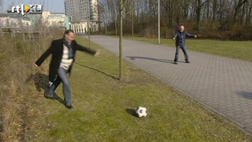 Leven Als Een Prof Huub Stevens schiet man van fiets