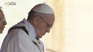 RTL Nieuws 'Franciscus hoeft die rode instappertjes niet'