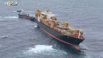 RTL Nieuws Olie uit vrachtschip bereikt kust Nieuw-Zeeland