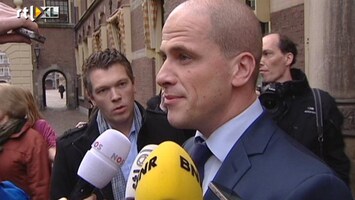 RTL Nieuws Samsom: We horen elkaar te hulp te schieten