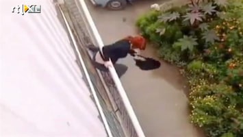 Editie NL Minnares ontsnapt maar valt van balkon