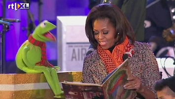 RTL Nieuws Kermit en Obama steken kerstboom aan