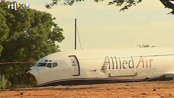 RTL Nieuws Vliegtuig ramt bus in Ghana: 10 doden