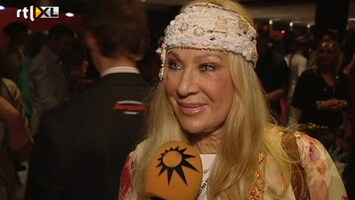 RTL Boulevard Mary Borsato knipt bijna duim af