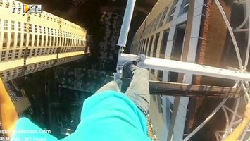 Editie NL Jongen balanceert op 106 meter hoogte