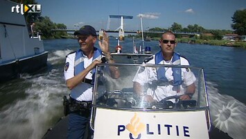 RTL Boulevard RTL Boulevard gaat mee met de waterpolitie