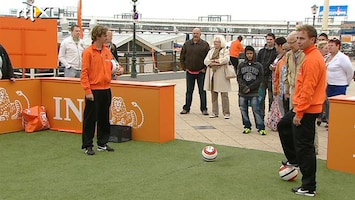RTL Nieuws Voetbalfans discussiëren over opstelling Oranje