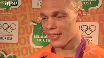 RTL Boulevard Kippenvel voor gehuldigde Henk Grol