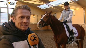 RTL Boulevard Britt Dekker hoog op het paard